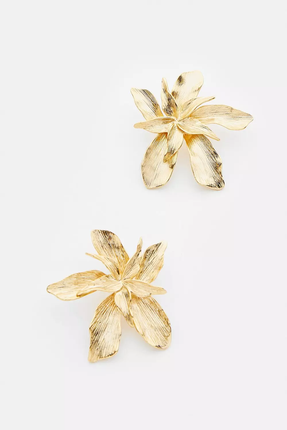 Gold plated flower earrings