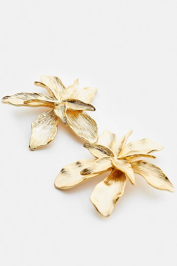Gold plated flower earrings Gold plated flower earrings