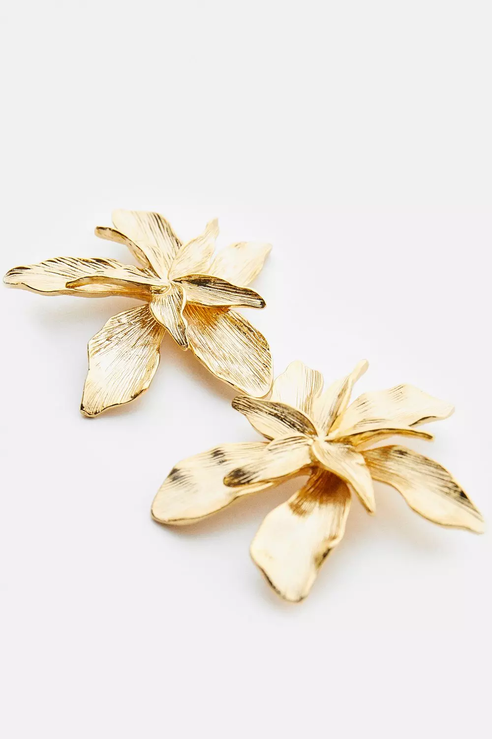 Gold plated flower earrings