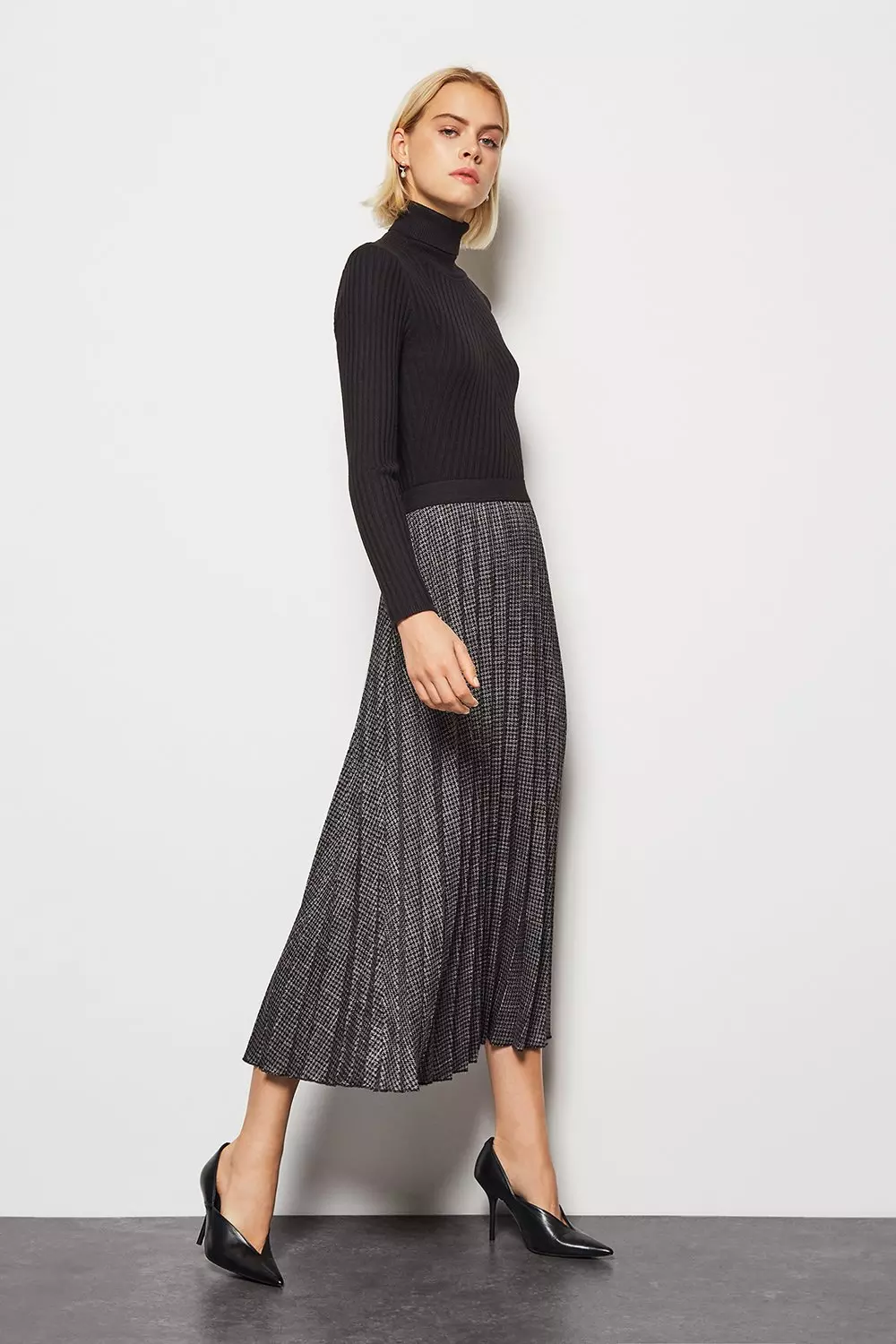 Grey houndstooth pleated skirt hotsell