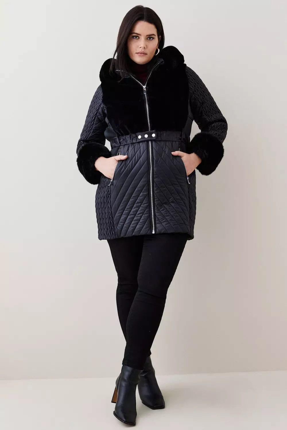 Plus Size Signature Quilt Short Belted Coat | Karen Millen