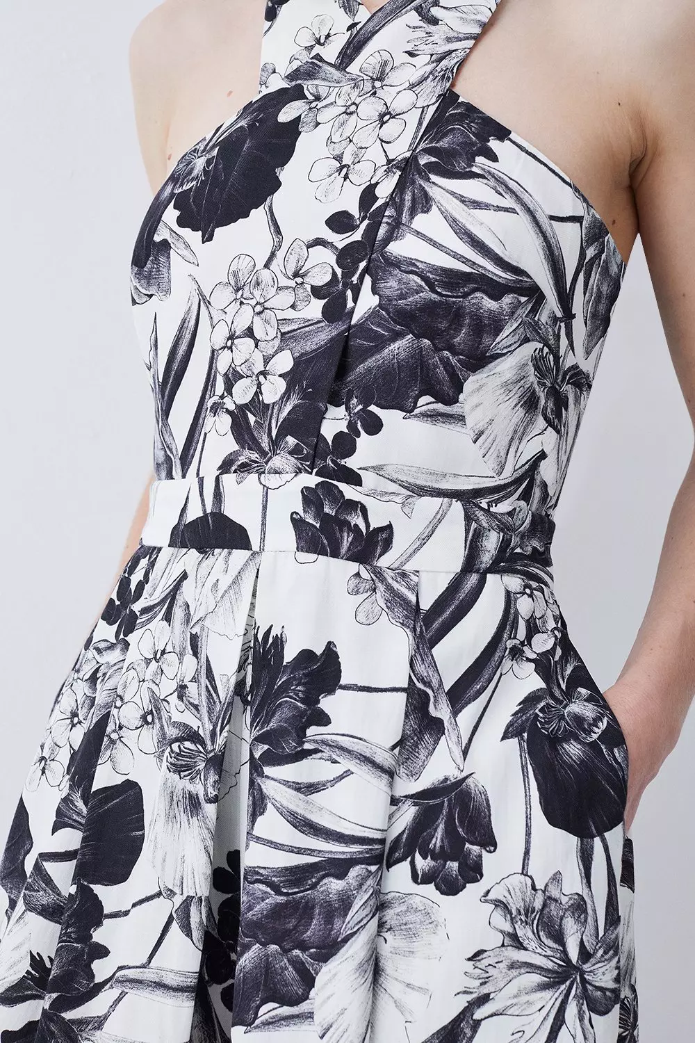 BOTANICAL JACQUARD CUTOUT CAMI TOP｜FETICO