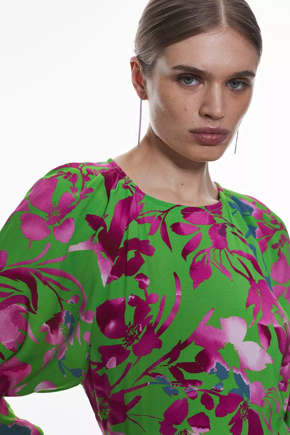 KAREN MILLEN 日本未入荷 花柄 バルーン ビーズ 刺繍 ハイネック Silhouette Floral Batwing Midi Dress | Karen Millen