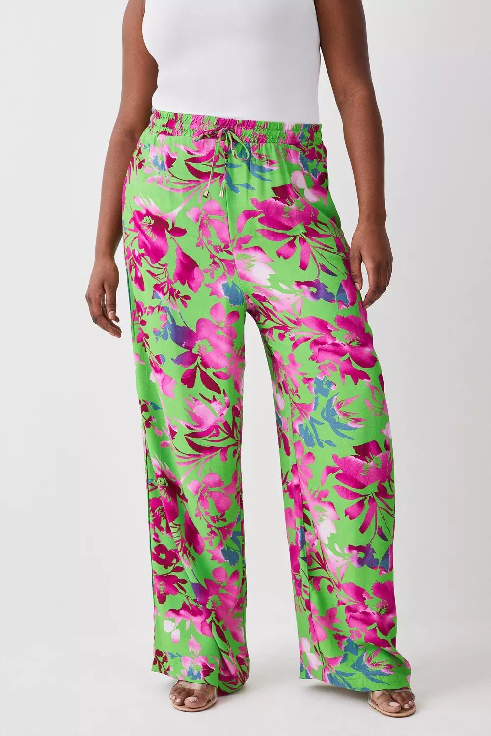 パンツ Anjuna Floral Silk Pants With Wide-Leg Silhouette Anjuna Floral Silk Pants With Wide-leg Silhouette In Green