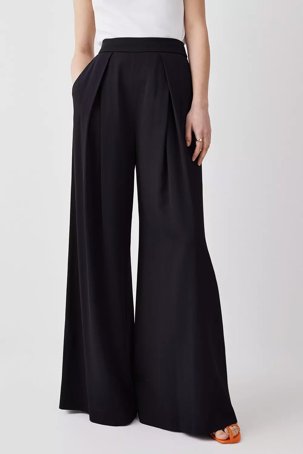 Pleat detail trousers store