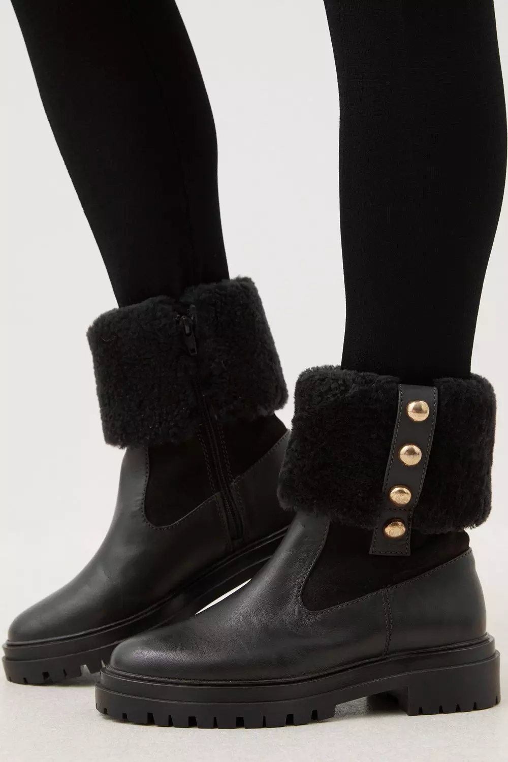 Black Shearling Leather Trim Detail Chelsea Boot alternative image