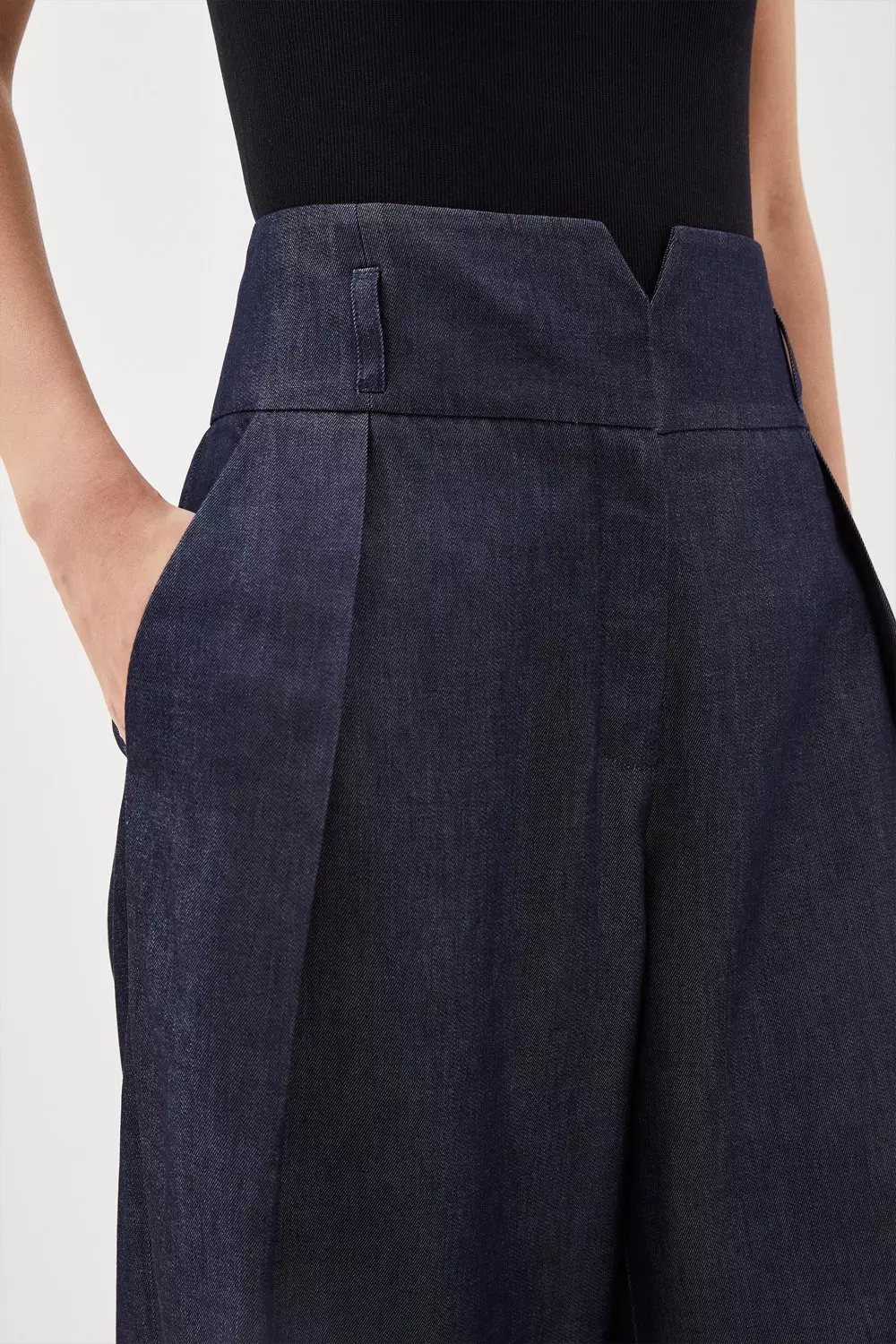 【Karen Millen】テーラード ストレート レッグ パンツ KAREN MILLEN Tailored Chambray Denim Straight Leg Pleated
