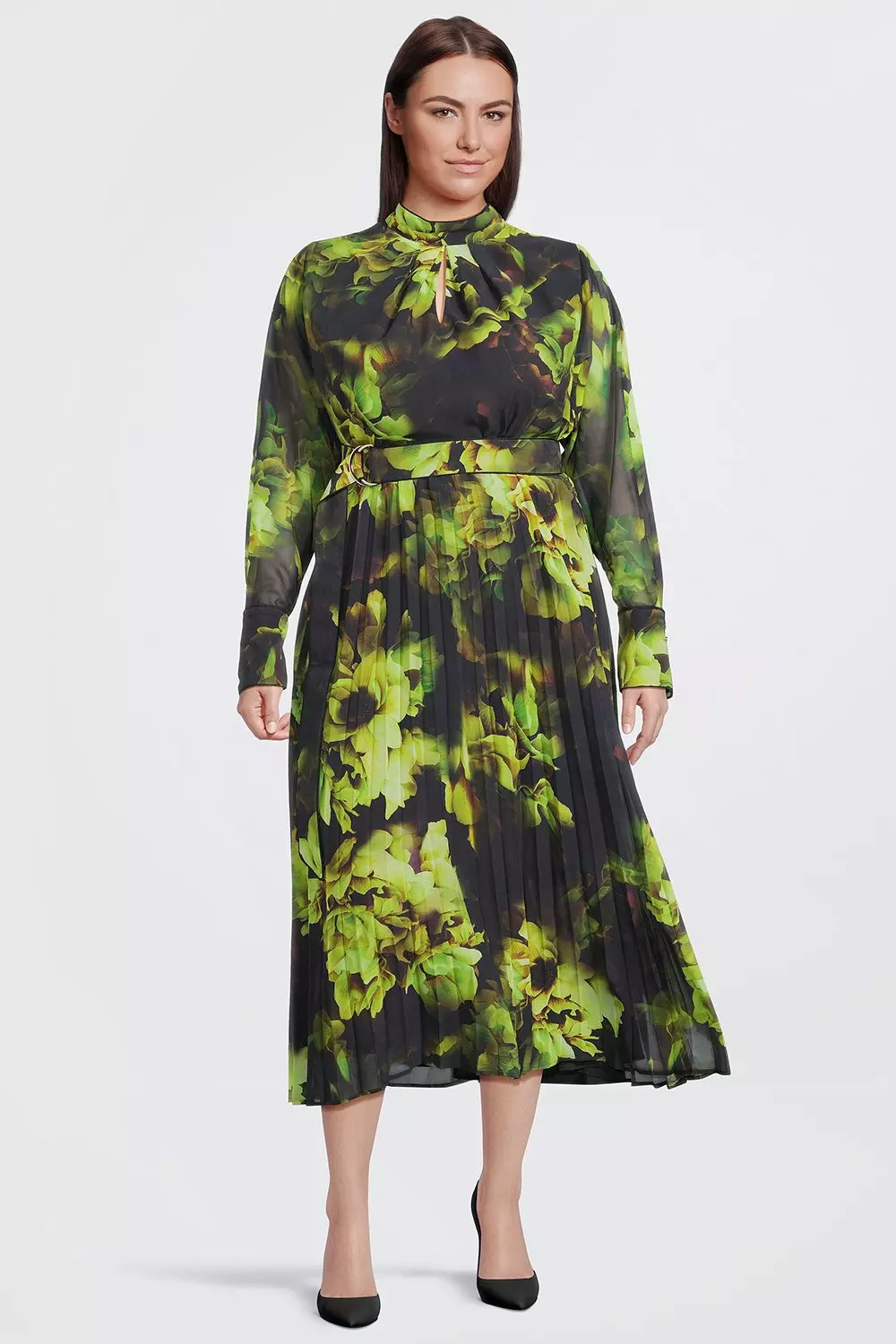 Plus Size Floral Printed Georgette Woven Pleated Maxi Dress