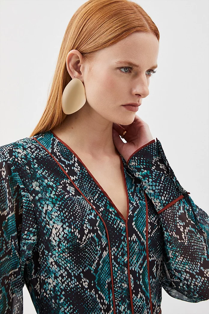 Printed Georgette Woven Maxi Dress With Scarf Detail | Karen Printed Georgette Woven Maxi Dress With Scarf Detail | Karen