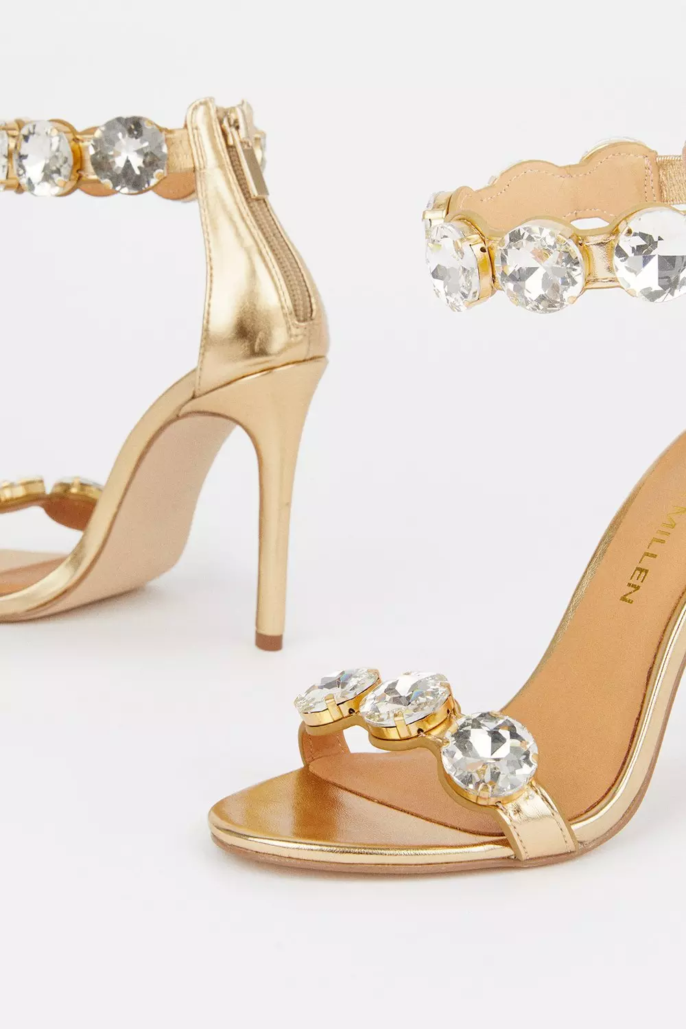 【KAREN MILLEN】ゴールドシェルステートメントブレスレット Crystal Stone Double Strap Stiletto Heel | Karen Millen