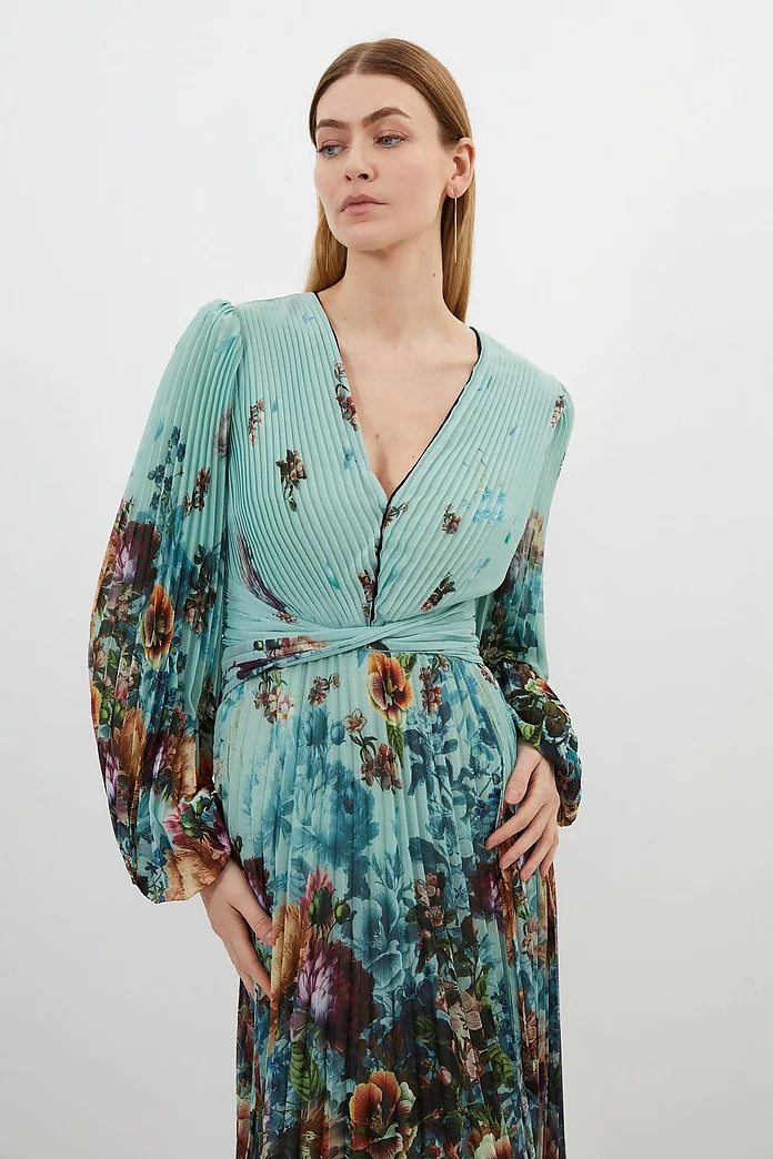 Printed Pleated Yoryu Crinkle Cut Out Woven Maxi Dress Printed Pleated Yoryu Crinkle Cut Out Woven Maxi Dress