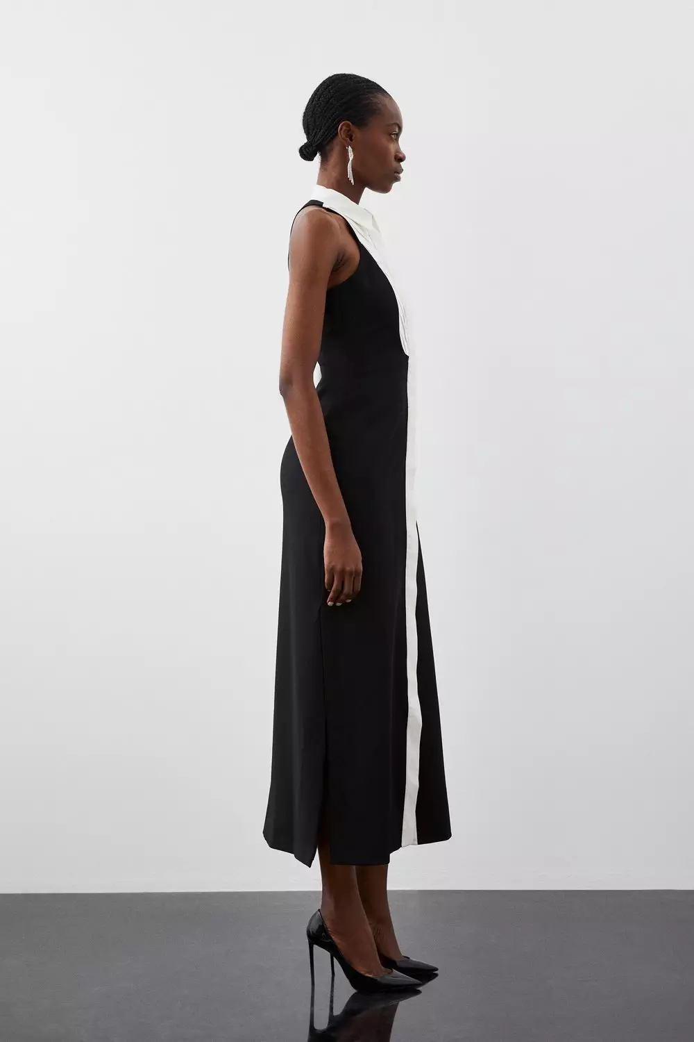 Karen Millen：プチタフタロゼットネックマキシドレス Tailored Compact Stretch Tuxedo Halter Neck Maxi Dress