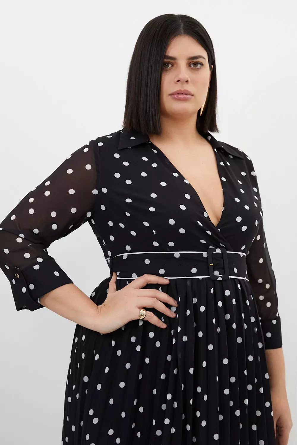 Black Plus Size Pleated Contrast Georgette Spot Woven Midi Dress alternative image