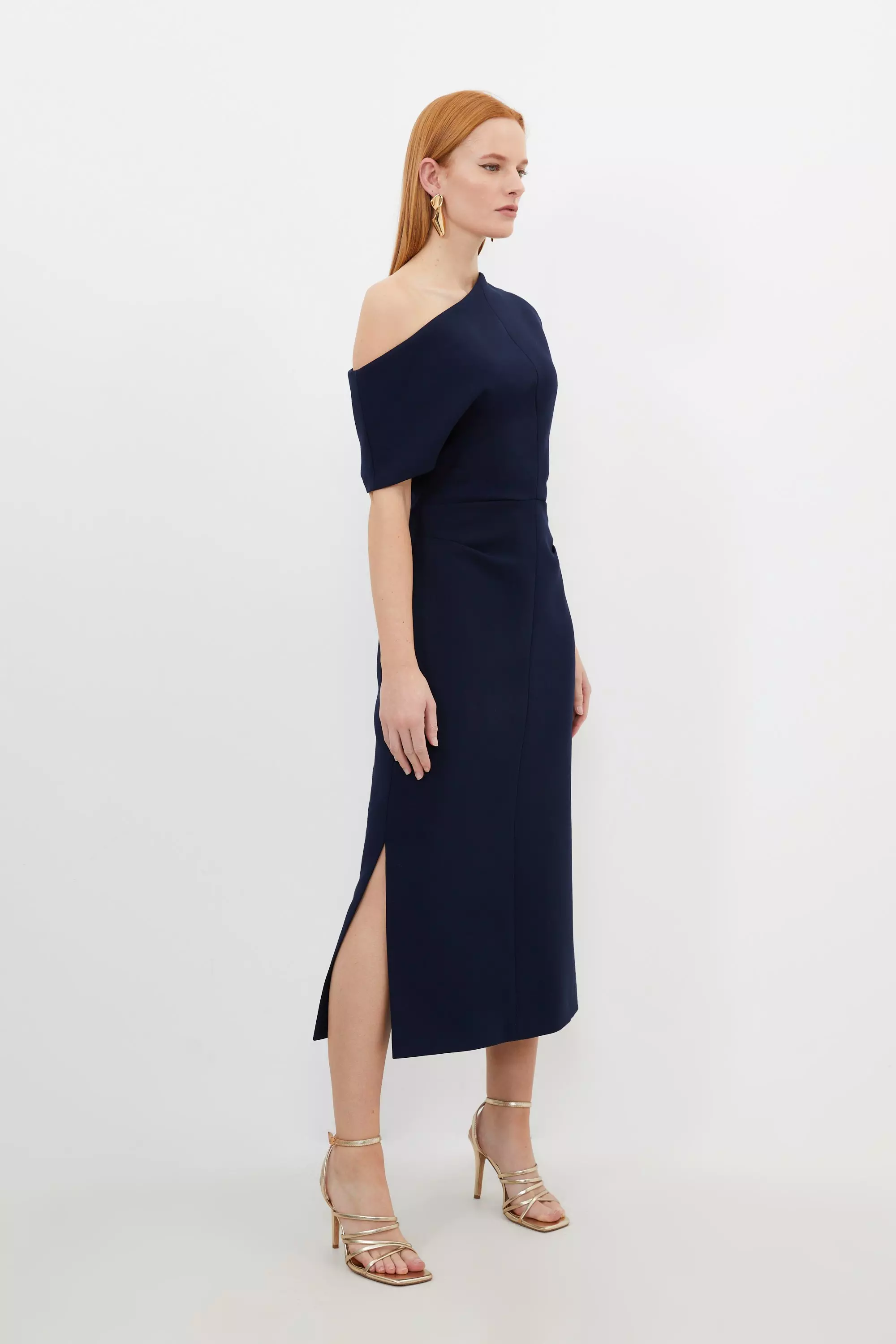 ストゥディオス　Asymmetric Tailored Dress ZW COLLECTION ASYMMETRIC WRINKLED DRESS - Oyster-white