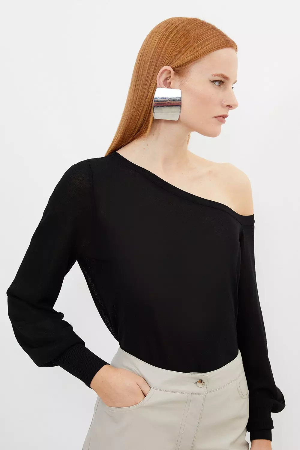 Black Lightweight Viscose Blend Summer Knit Off Shoulder Top alternative image