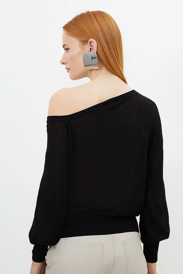 Lightweight Viscose Blend Summer Knit Off Shoulder Top Lightweight Viscose Blend Summer Knit Off Shoulder Top