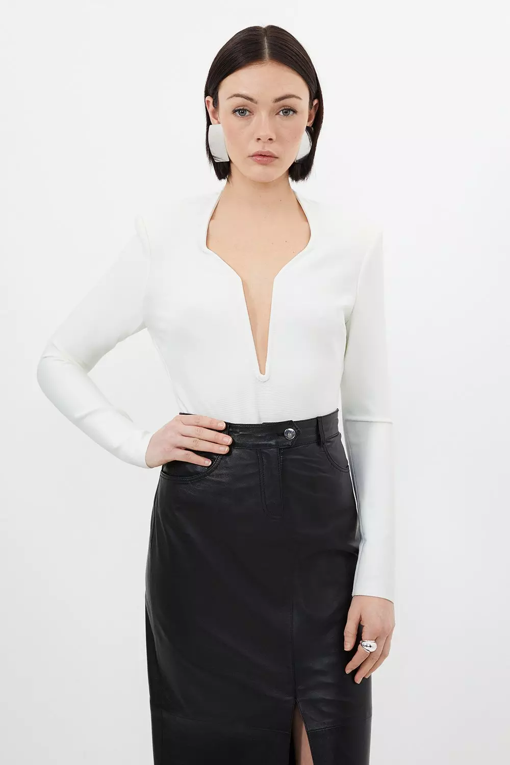 Cream Figure Form Bandage Plunge Knit Top alternative image