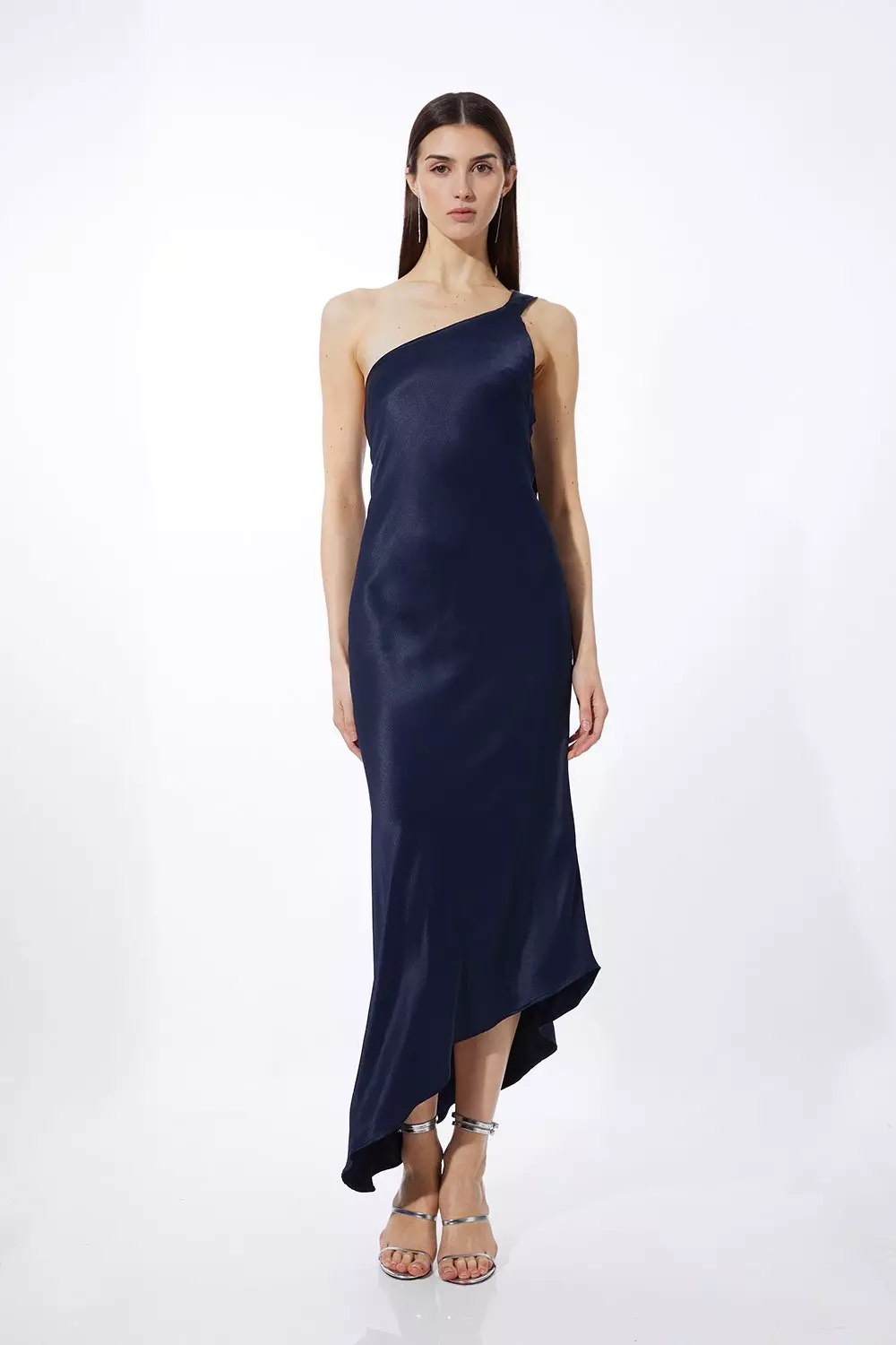 Satin Back Crepe Tailored One Shoulder Chain Detail Asymmetric Midaxi Dress alternative image