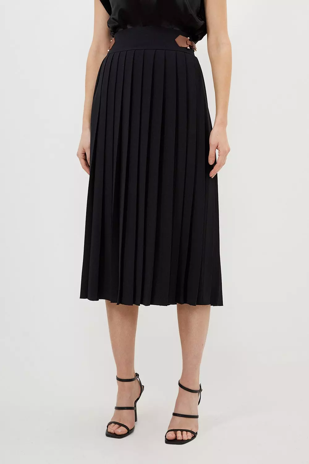Black crepe pleated midi skirt hotsell