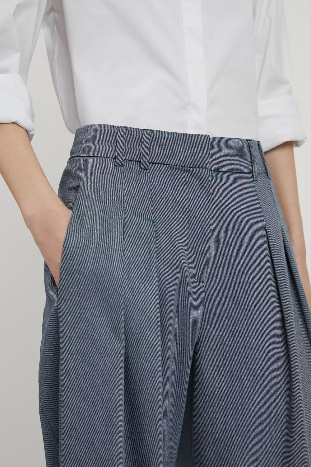 パンツ PLEATED TAILORED PANTS Smoky Green Tailored Pleated Pants | LEMAIRE
