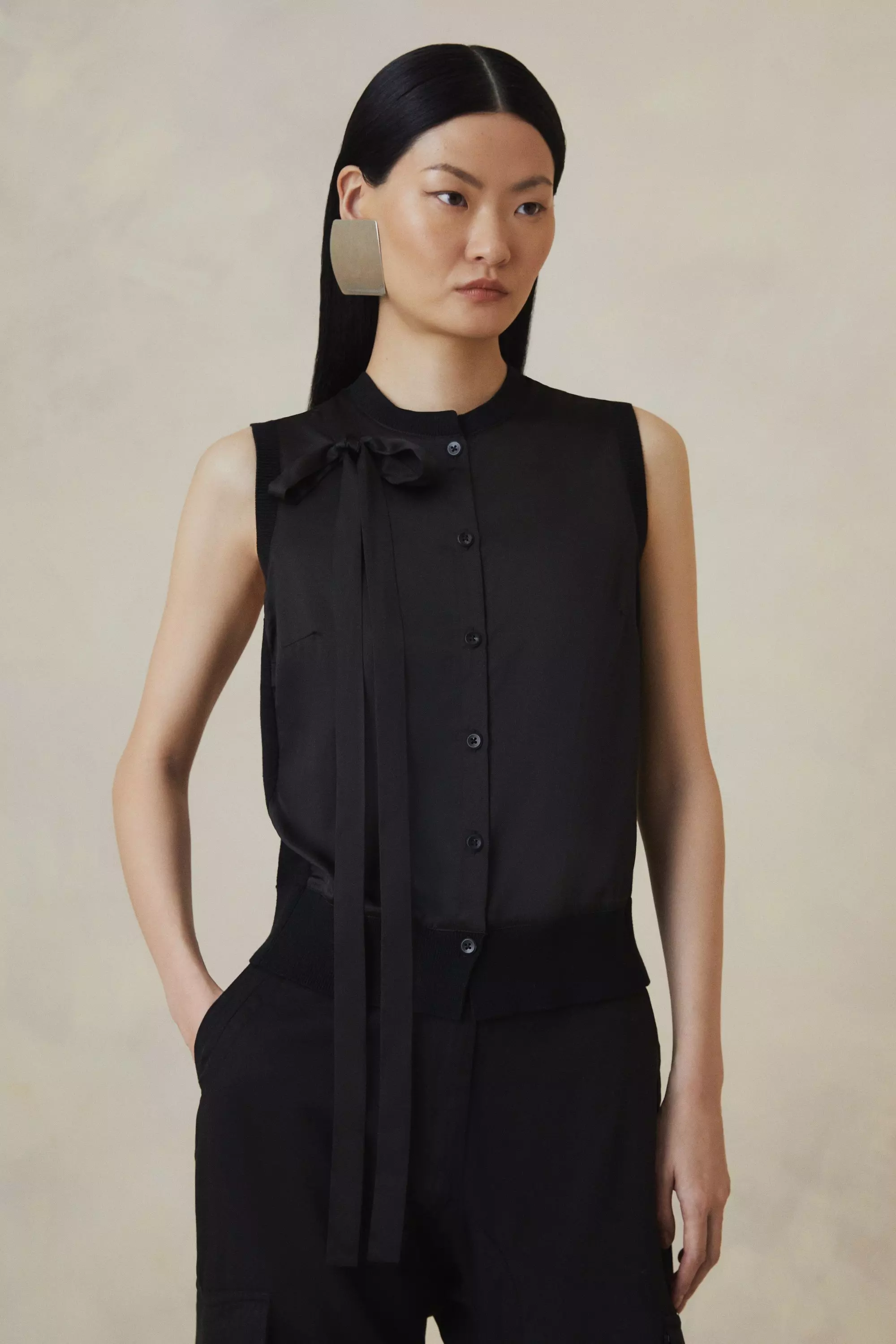 安心追跡【KAREN MILLEN】ホルターネックワイドレッグスーツ 安心追跡【KAREN MILLEN】ホルターネックワイドレッグスーツ