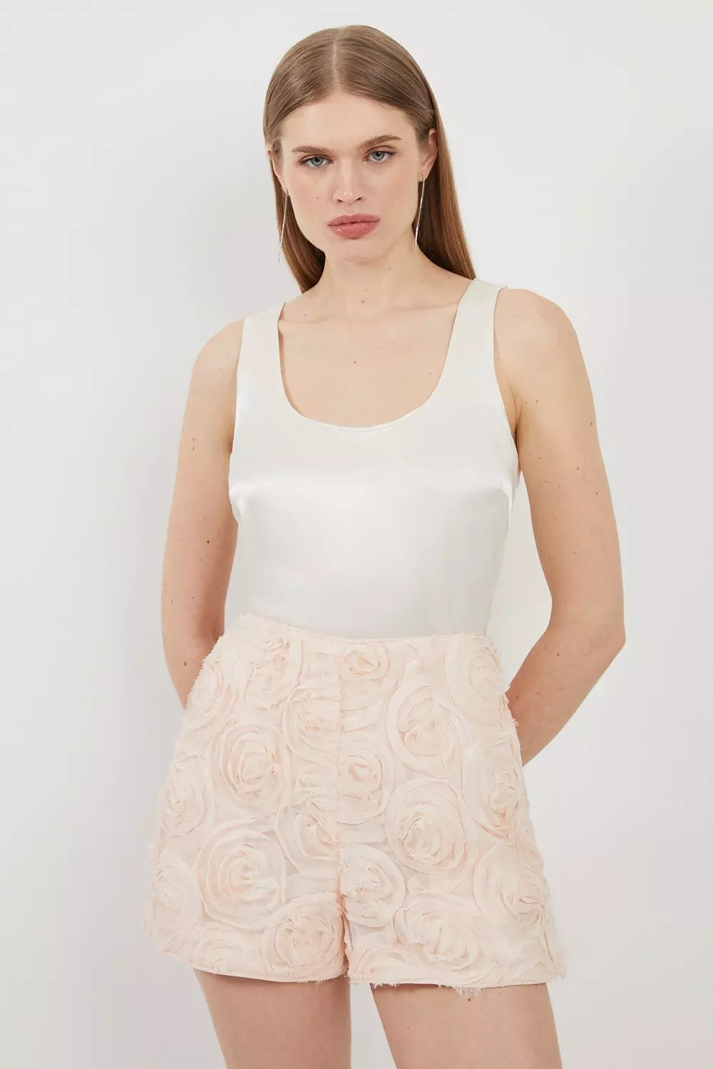 ★Karen Millen★リネンコーネリ刺繍織りハイウエストショート Woven Eyelet Short Sleeve Blouse | Karen Millen