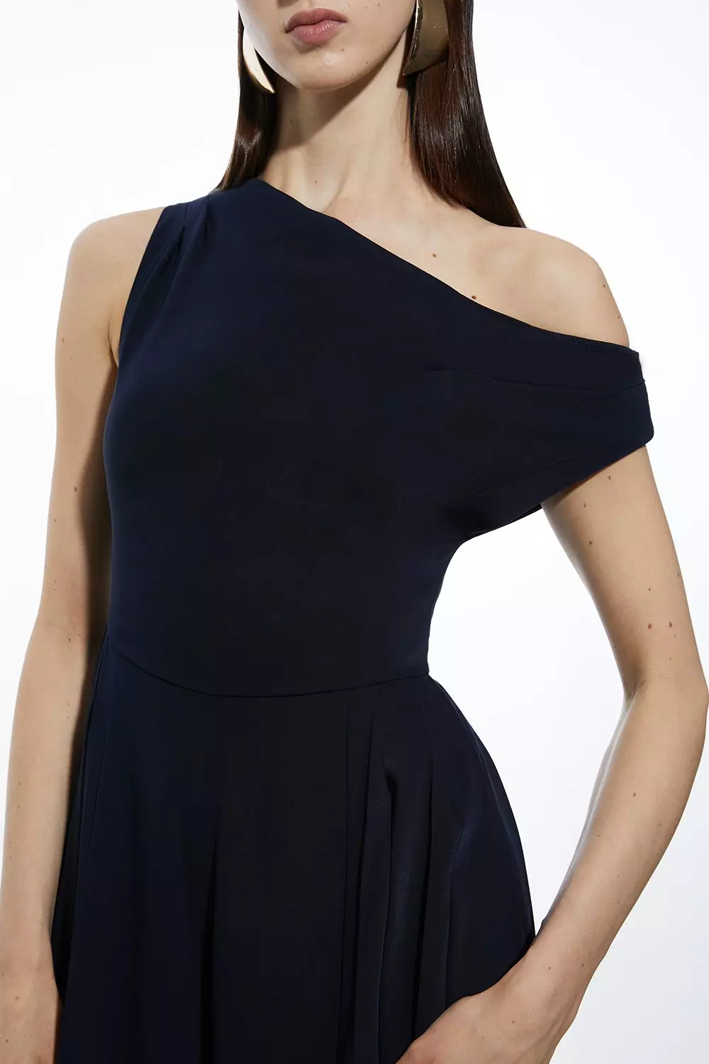 Structured Crepe Drop Shoulder Pleated Panel Jumpsuit