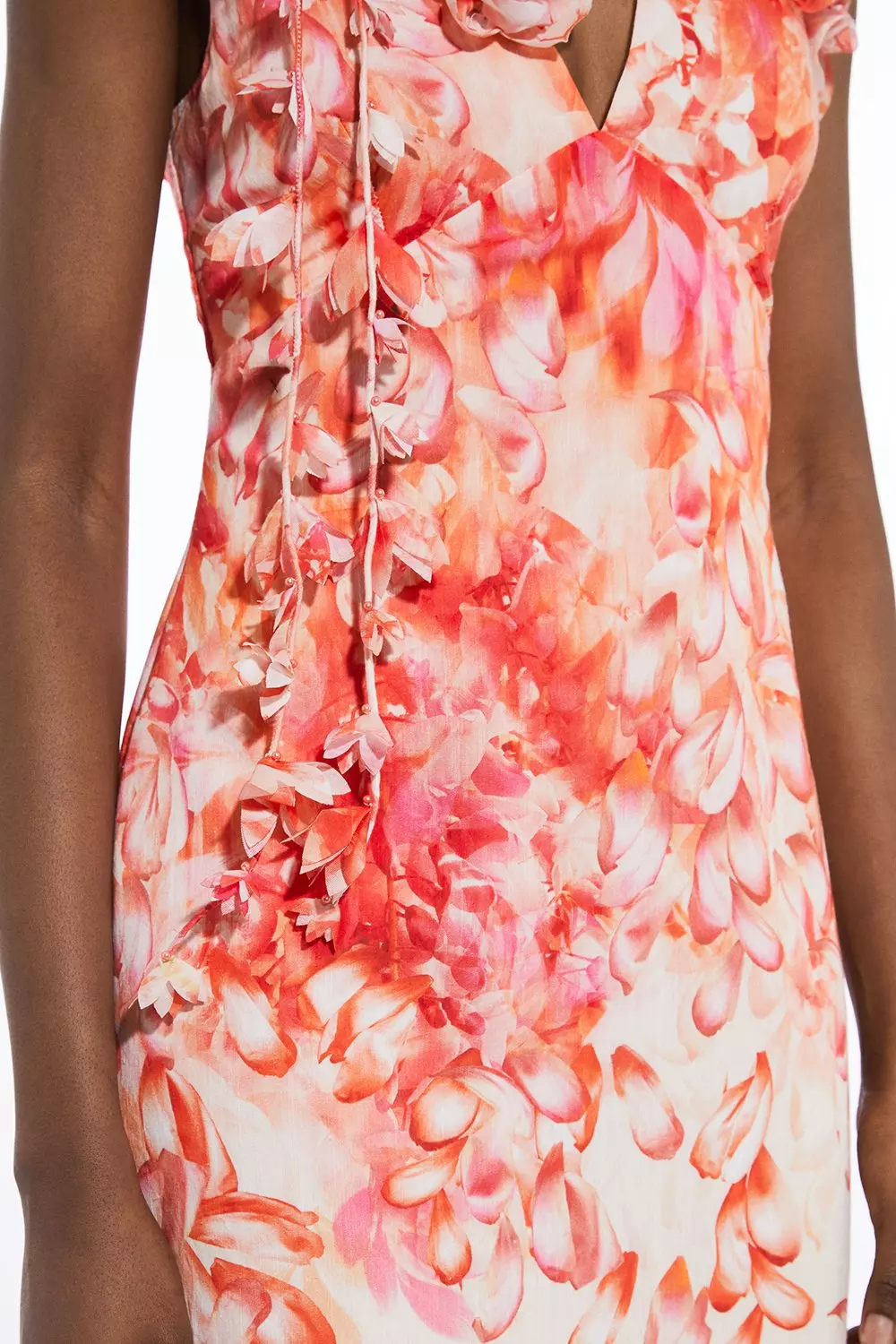 関税送料込★SALE★完売間近★KarenMillen★Appliqueドレス Floral Applique Woven Halter Woven Maxi Dress | Karen Millen