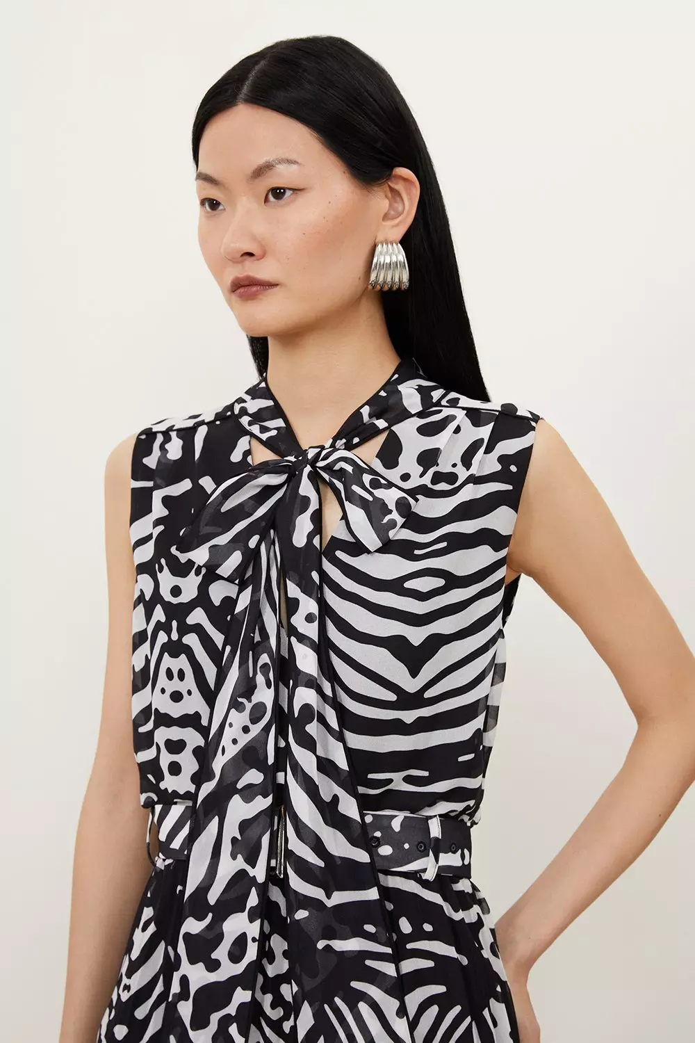 Black Animal Print Georgette Woven Tie Neck Mini Dress  alternative image