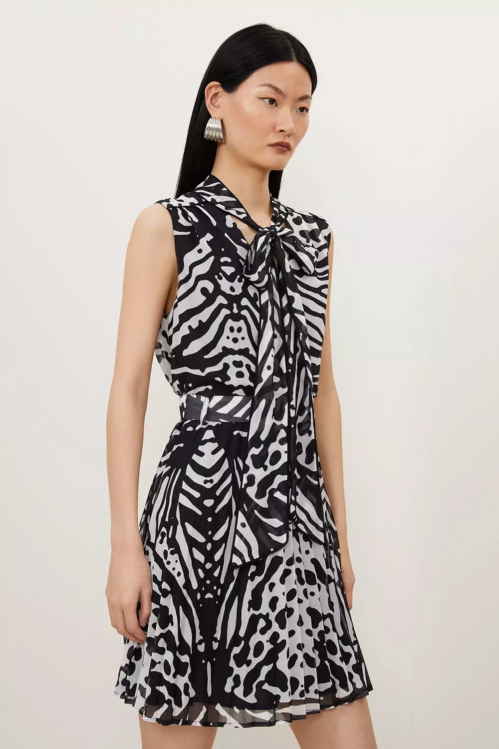 Black Animal Print Georgette Woven Tie Neck Mini Dress  alternative image