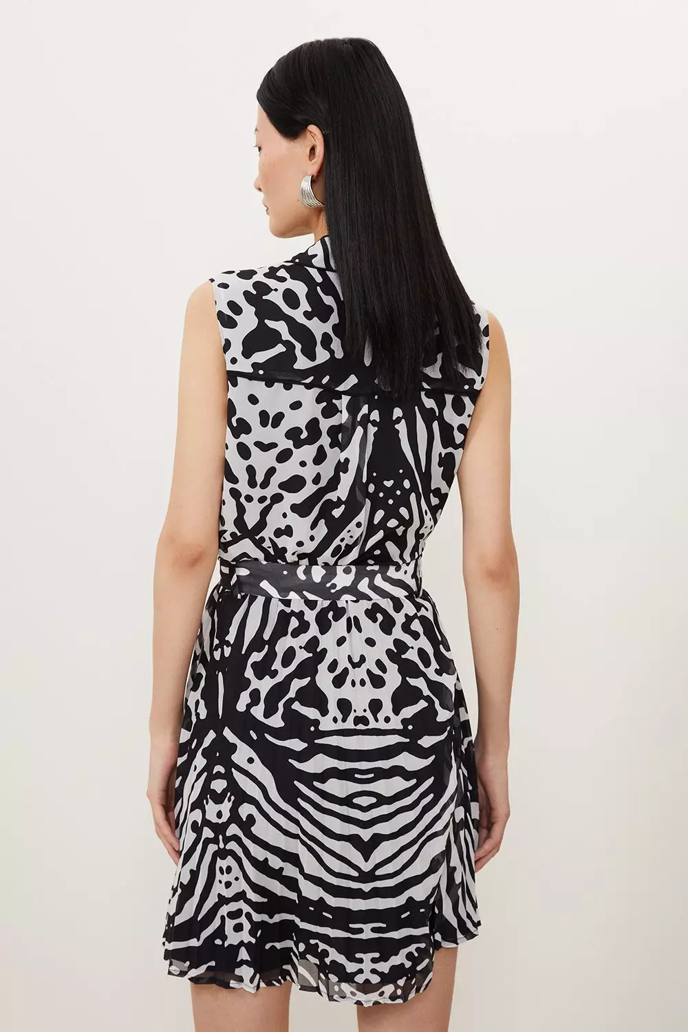 Black Animal Print Georgette Woven Tie Neck Mini Dress  alternative image