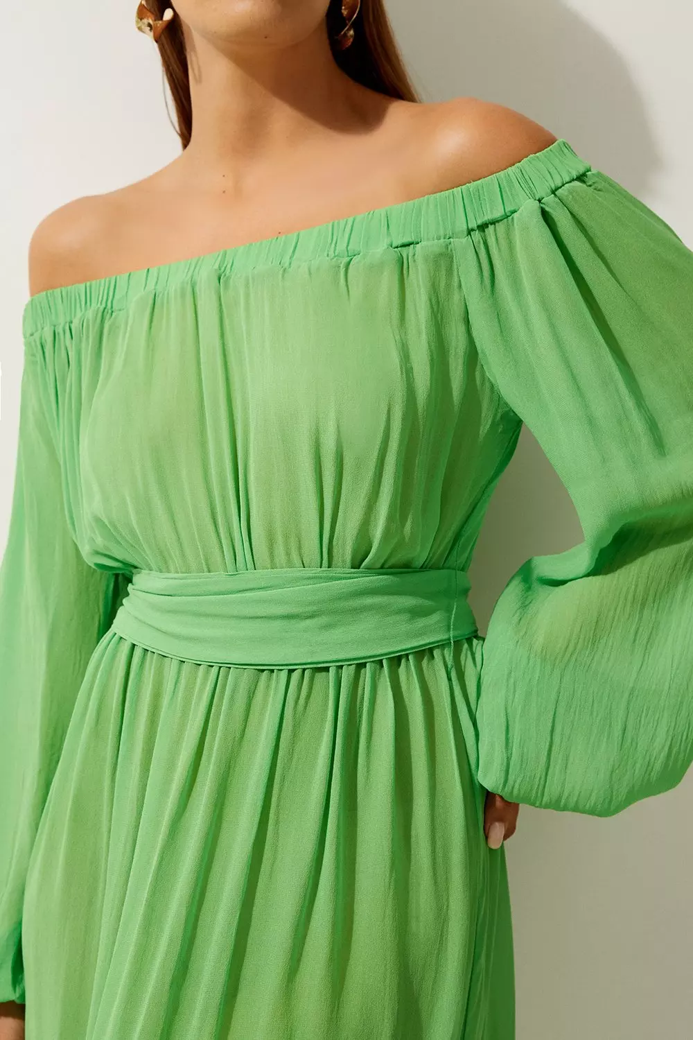 Petite Beach Off The Shoulder Woven Maxi Dress | Karen Millen