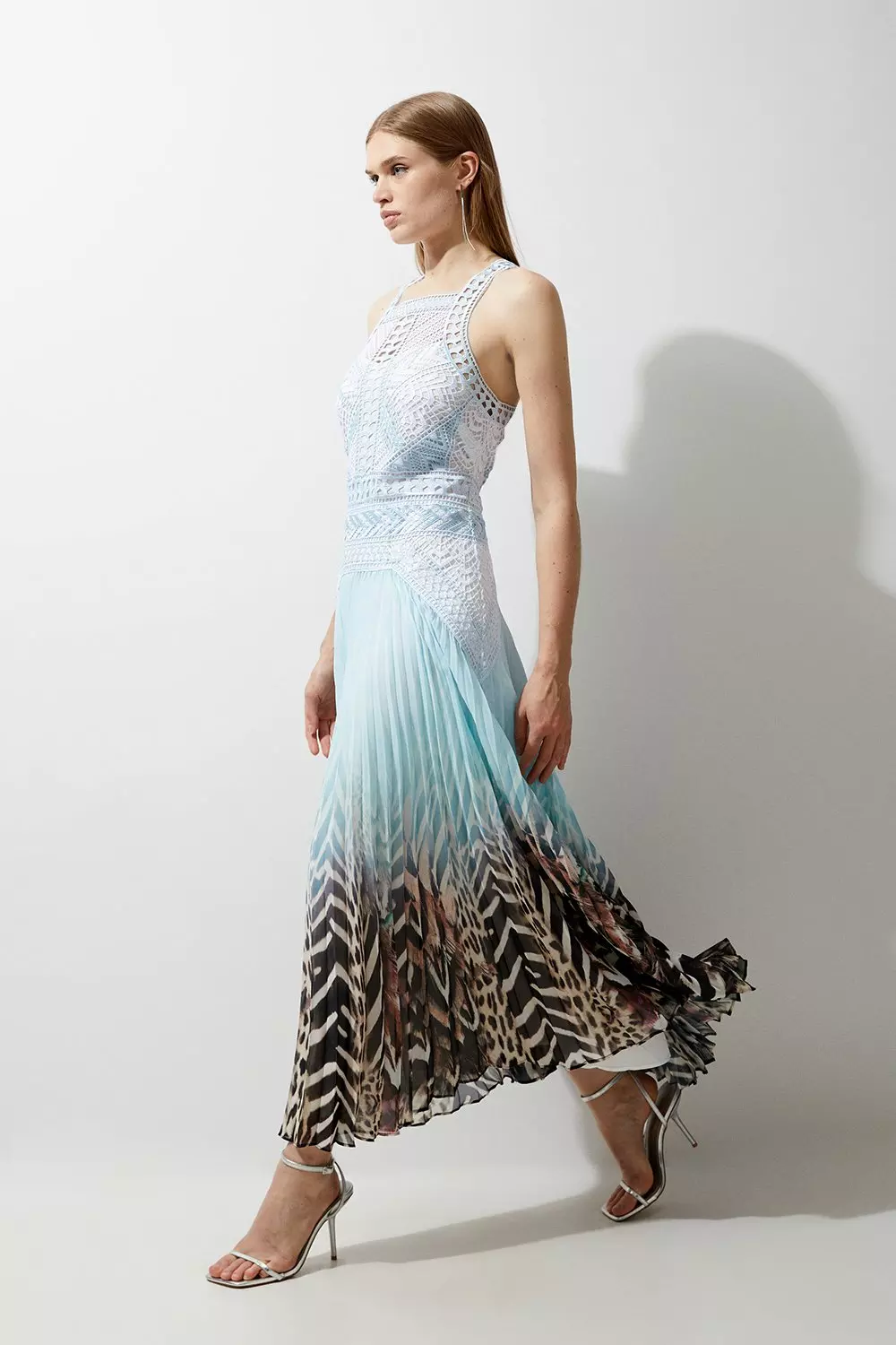 【Karen Millen】ギピュールレース プリーツ レーサーマキシ Guipure Lace Satin Woven Maxi Dress | Karen Millen