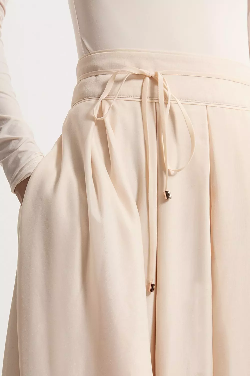 Nude Organdie Split Woven Prom Midi Skirt alternative image
