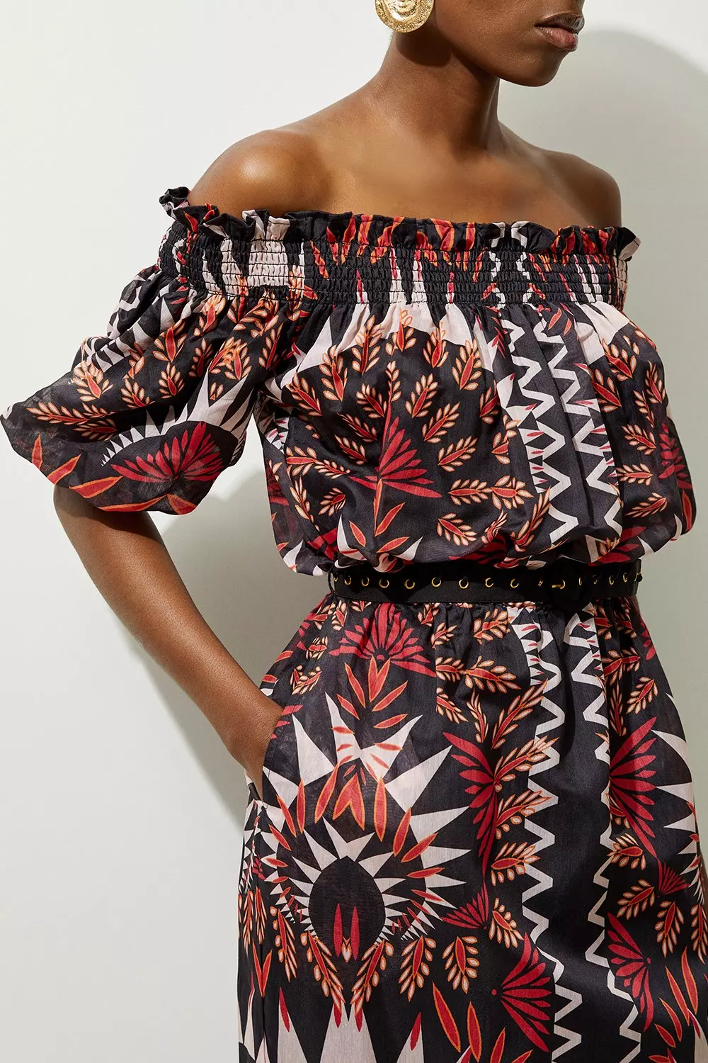 【KAREN MILLEN】ボイルミラーフローラル織りバルドードレス Voile Mirrored Batik Belted Off The Shoulder Midaxi Dress