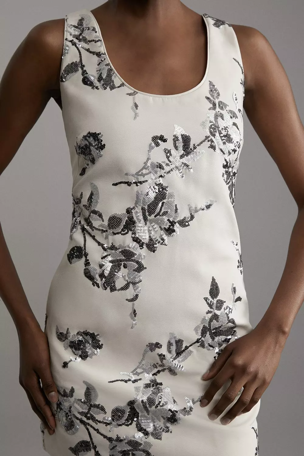 【KAREN MILLEN】プチ デニム＆フェイクレザー ミディドレス Petite Satin Sequin And Embroidery Woven Mini Dress | Karen