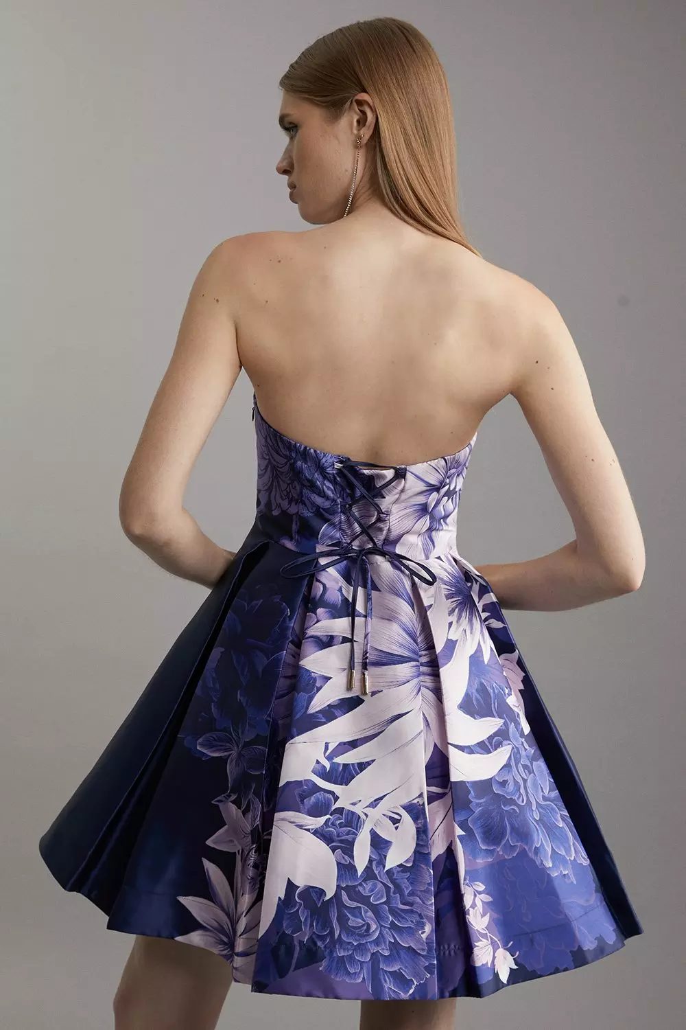 【Karen Millen】アニマルプリント プロム ミニドレス Large Scale Floral Print Woven Prom Mini Dress | Karen Millen