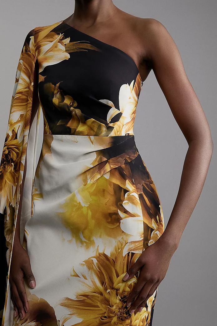 Compact Stretch Viscose Printed Photographic Floral One Compact Stretch Viscose Printed Photographic Floral One