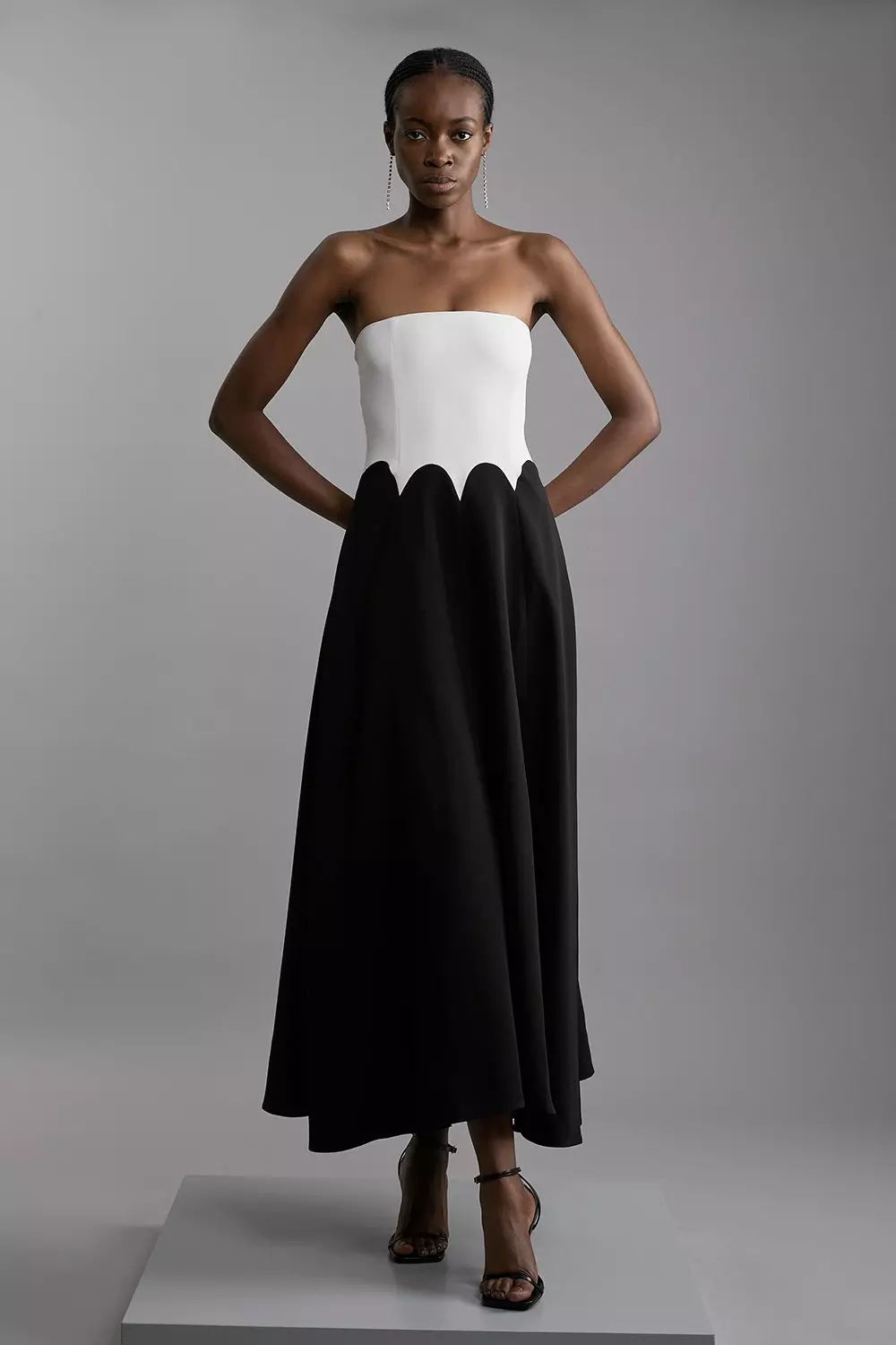 Mono Petite Compact Stretch Colourblock Tailored Bandeau Midi Dress alternative image