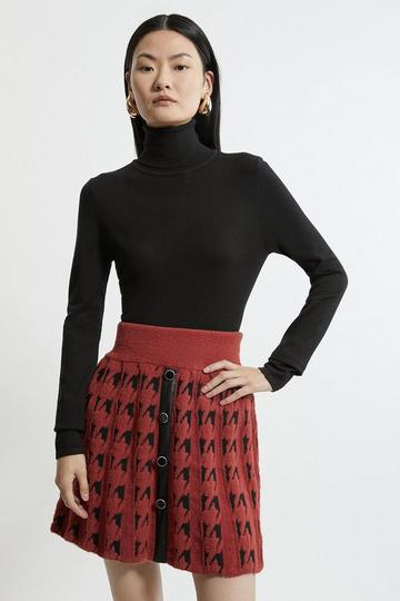 Boucle Knit Dogtooth Jacquard Pu Trim Skater Skirt burgundy