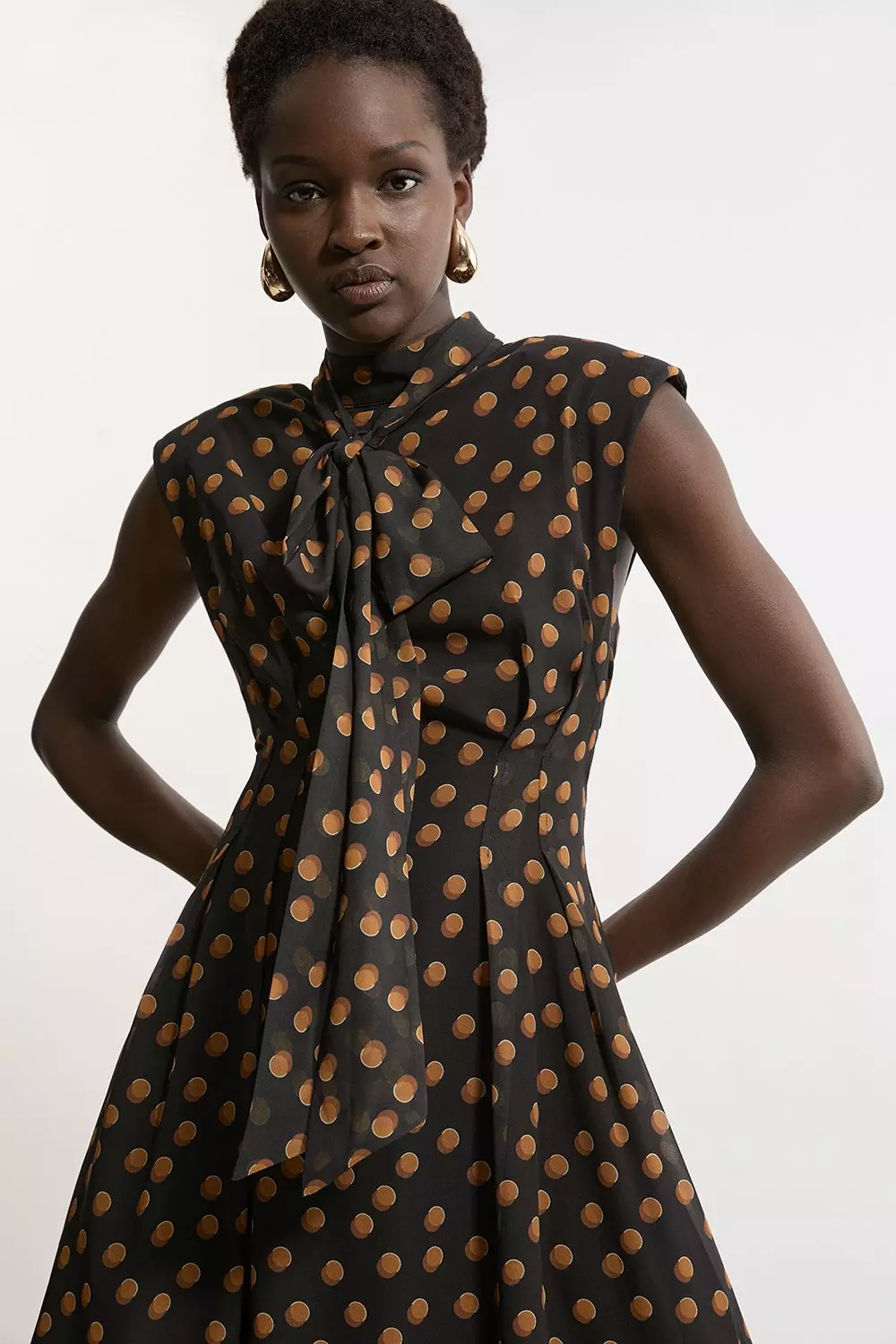 Black Georgette Spot Pintuck Waist Woven Midi Dress alternative image