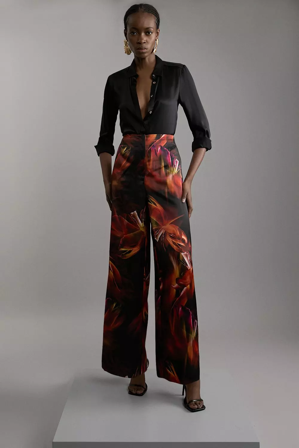 日本未入荷★Karen Millen パターン柄ワイドパンツ Geo Printed Morocain Woven Wide Leg Pants | Karen Millen
