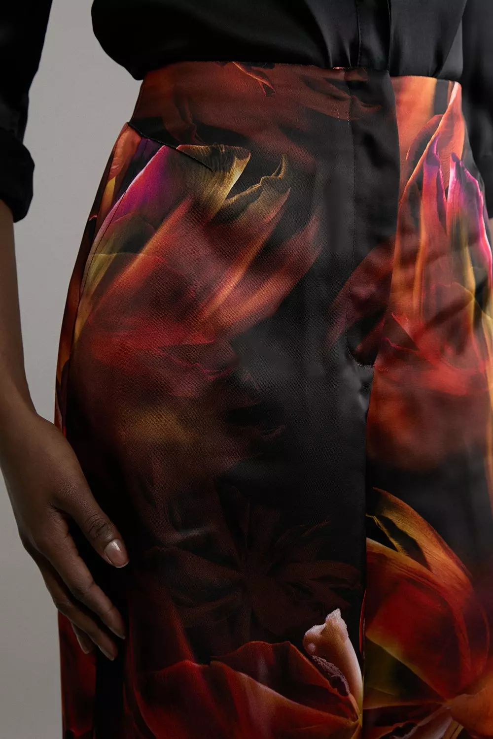 Floral Heavy Satin Woven Pants | Karen Millen