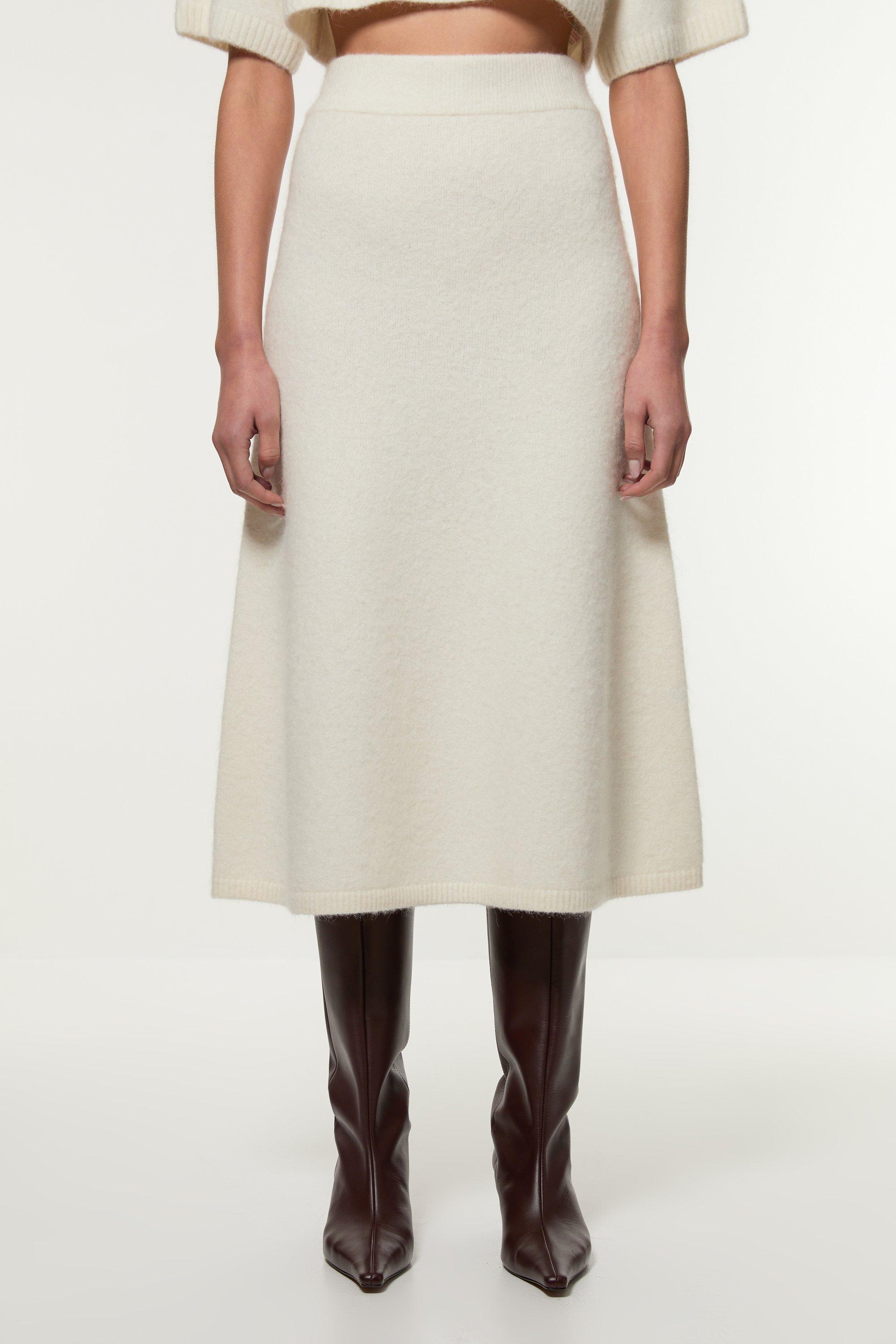 ivory-alpaca-wool-fluffy-full-