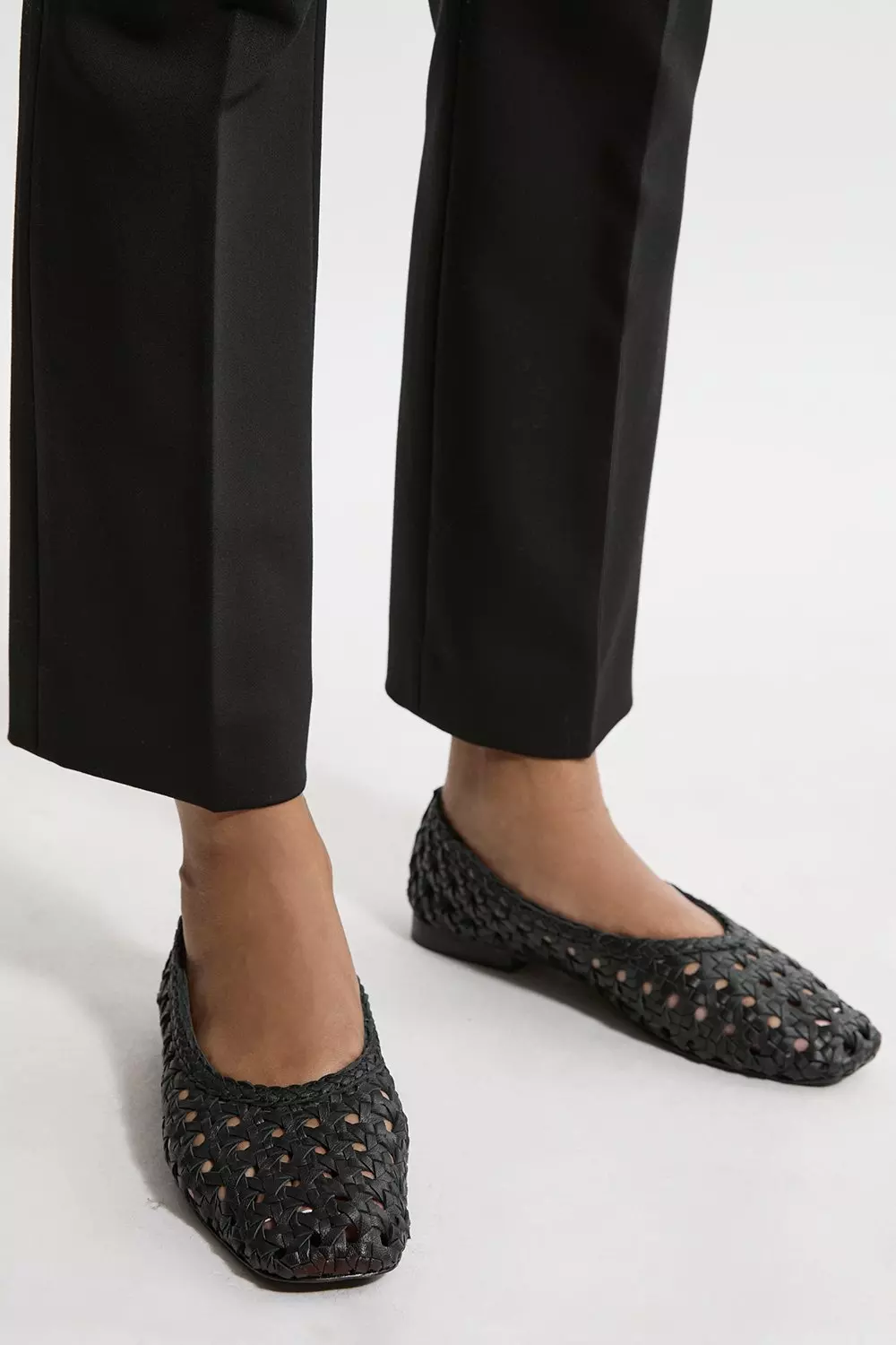 【送料&関税込】TotAme Woven Leather Ballerinas Totême Woven Leather Ballerinas Black – Neighbour