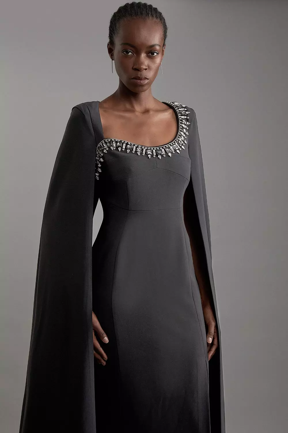 【Karen Millen】クリスタル アップリケ マキシ ワンピース Placed Floral Crystal Embellished Tailored Cape Maxi Dress