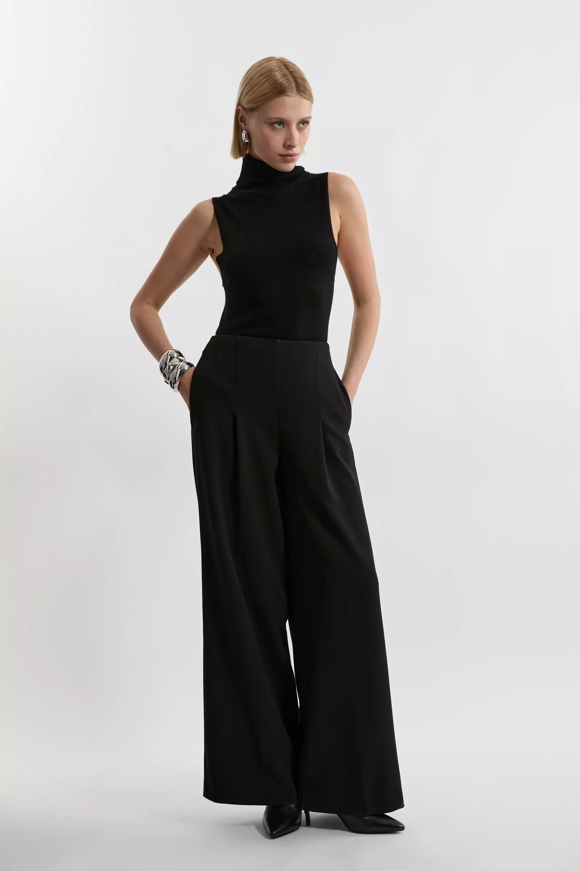 Black Compact Stretch Essential Wide Leg Tailored Trouser alternative image
