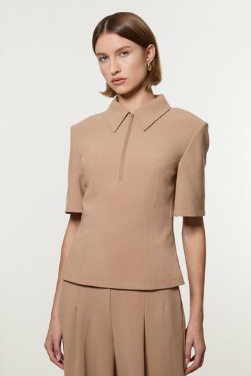 Compact Stretch Essential Tailored Collar Top camel