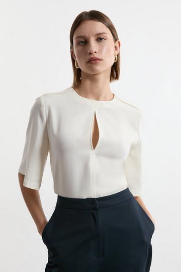 Tailored Crepe Essential Short Sleeve Top ivory