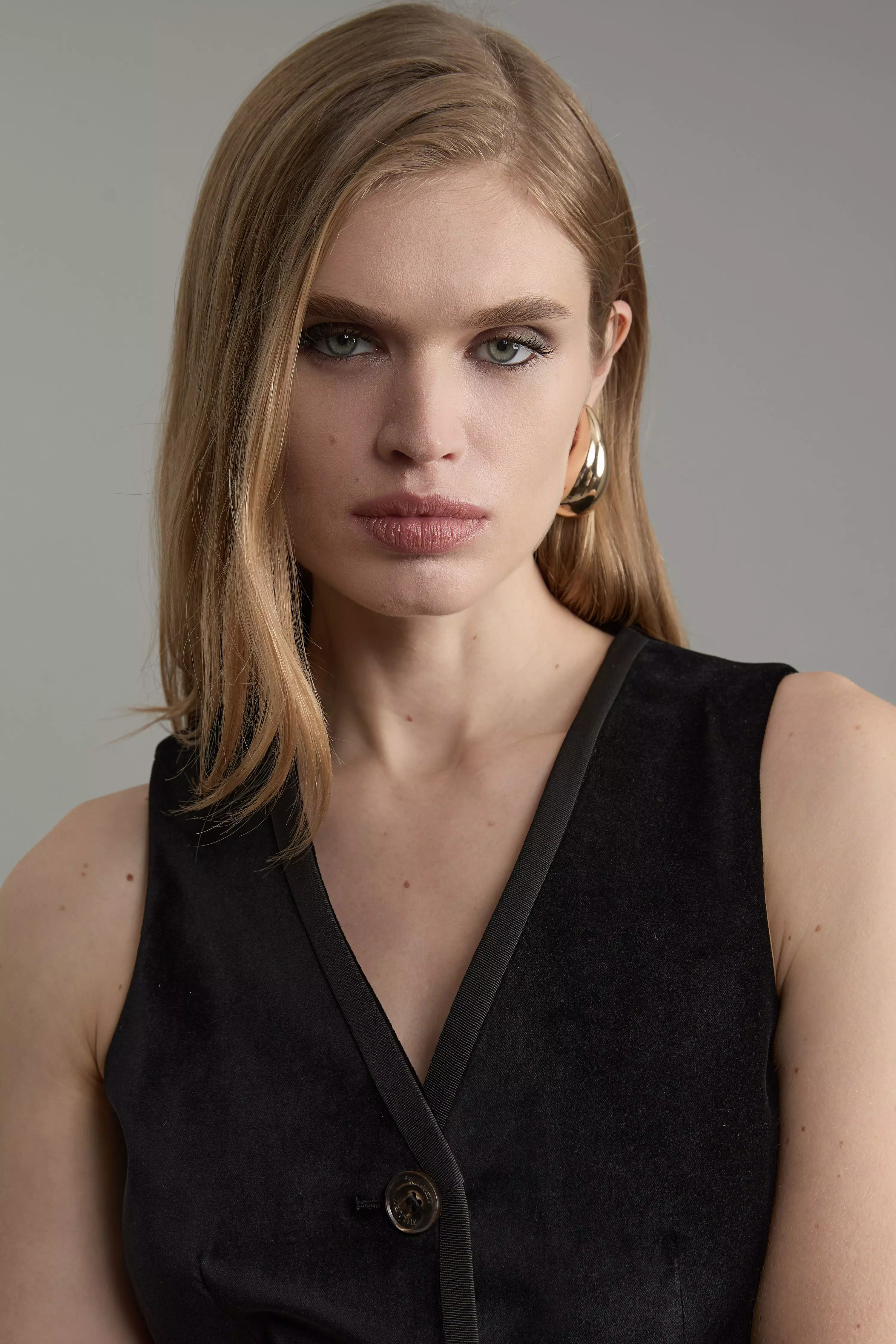 Petite Velvet Groisgrain Tailored Waist Coat | Karen Millen